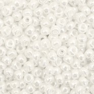 Miyuki seed beads 8/0 - Ceylon white pearl 8-528